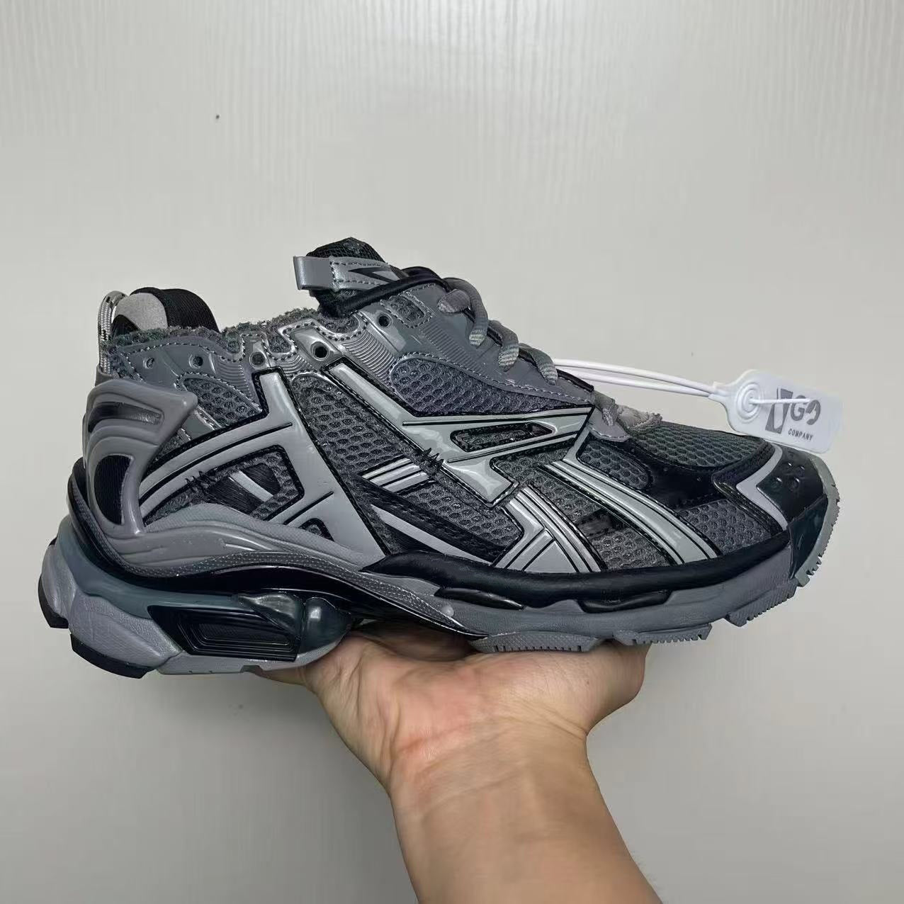 Balenciaga Runner